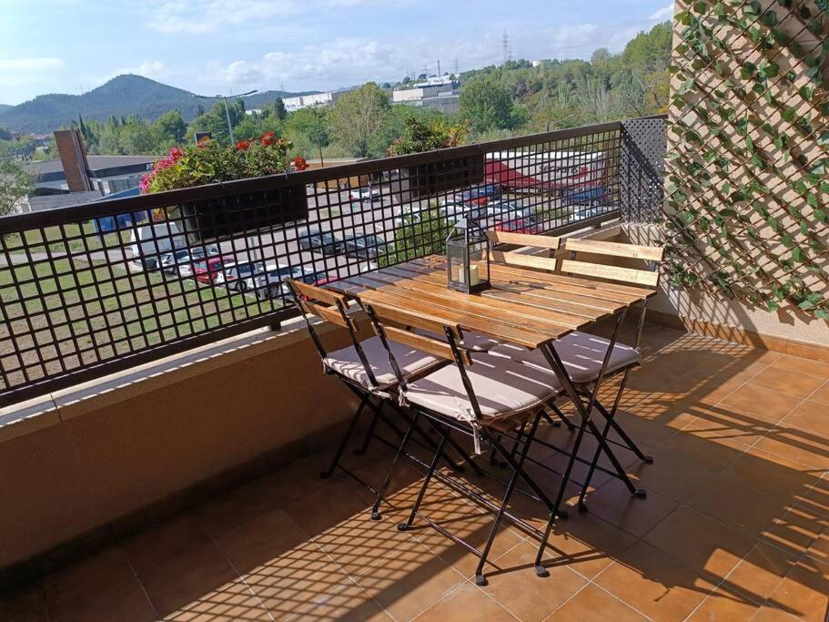 Duplex Con Piscina En Rubi Apartment Екстериор снимка