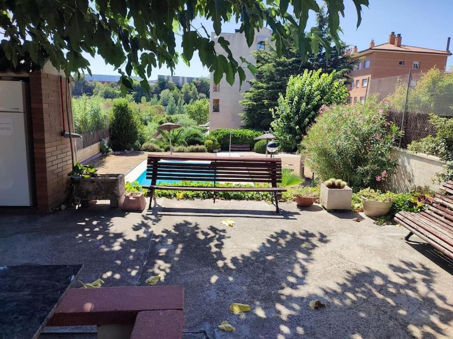 Duplex Con Piscina En Rubi Apartment Екстериор снимка